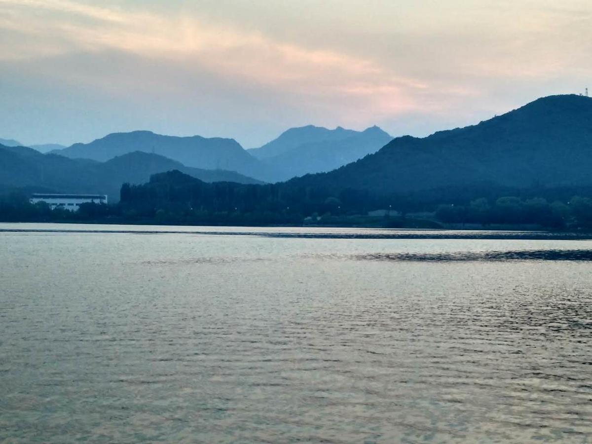 Zhongjian Yanqi Lake View Hotel Peking  Buitenkant foto