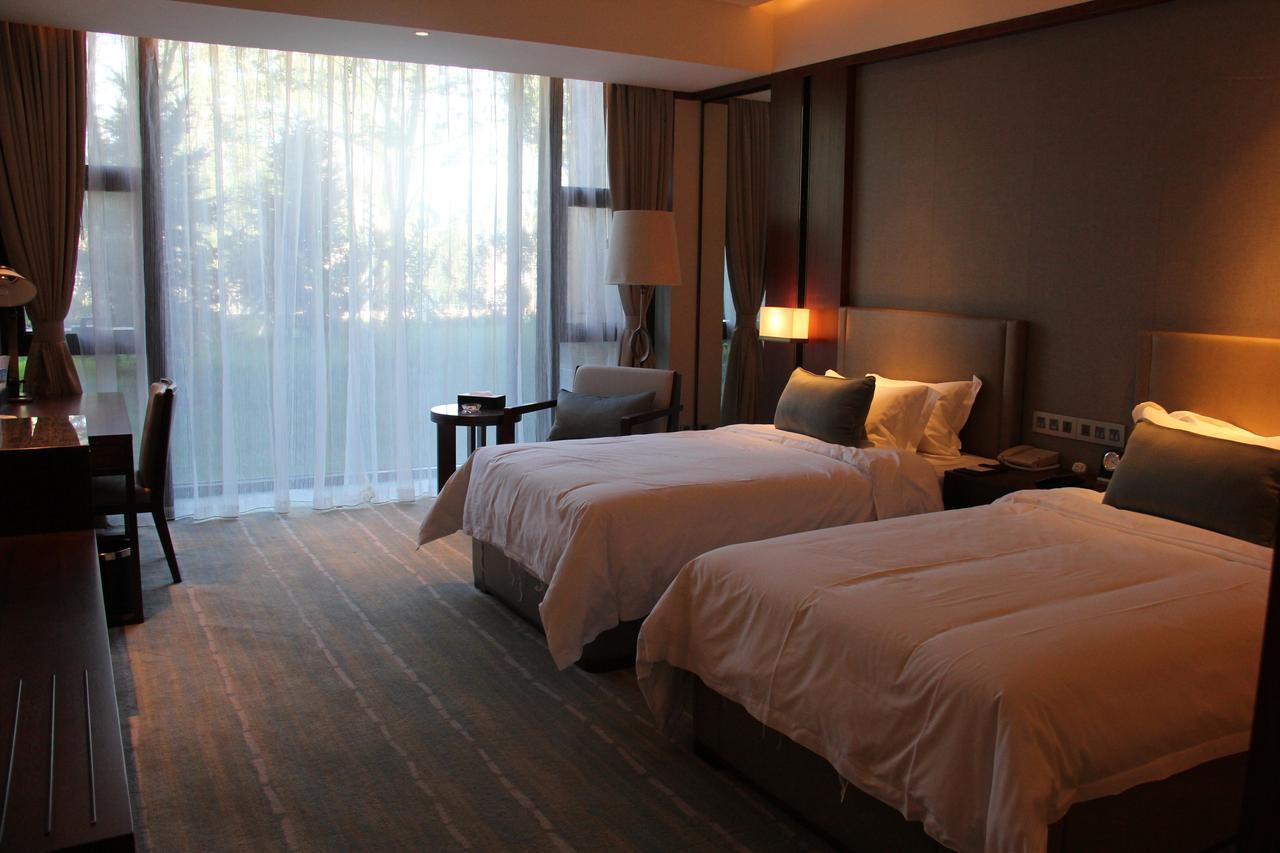 Zhongjian Yanqi Lake View Hotel Peking  Buitenkant foto