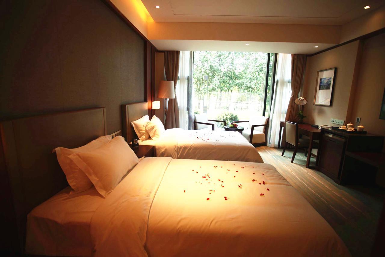 Zhongjian Yanqi Lake View Hotel Peking  Buitenkant foto